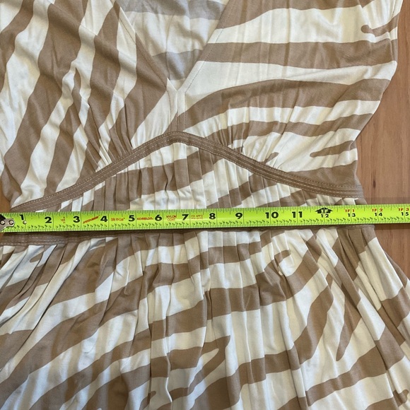 Ann Taylor Loft Tan/Ivory Striped A Line Dress, Size 2 - Picture 9 of 10